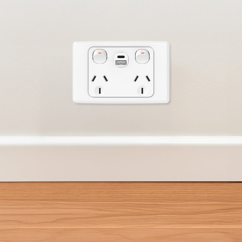 DETA Double Pole Double PowerPoint  with USB A+C