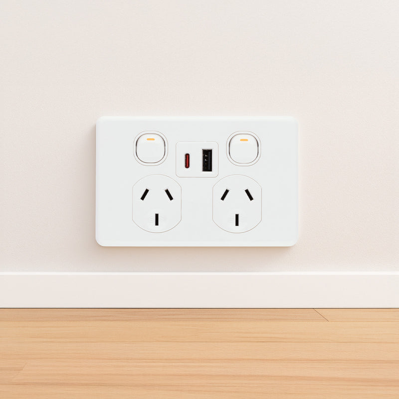DETA X6 Double PowerPoint  with USB A+C PD 30W Fast Charging