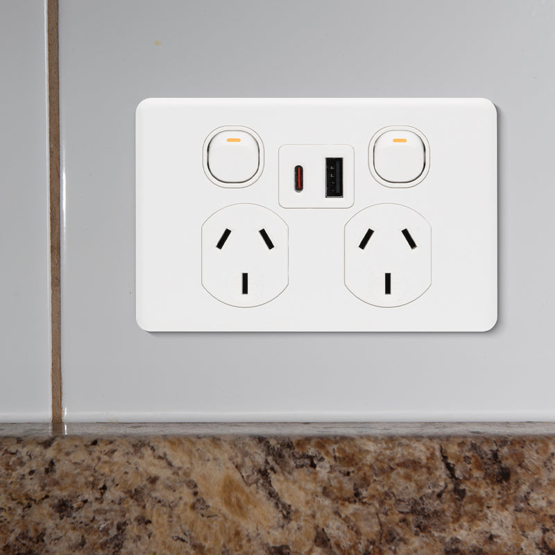 DETA X6 Matte White Double PowerPoint  with USB A+C PD20W Fast Charging