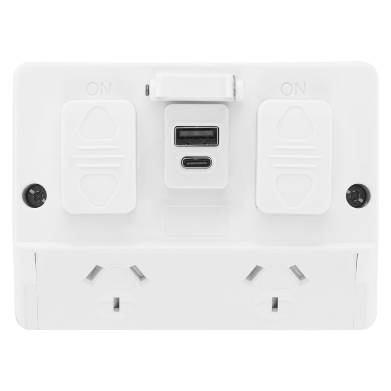 DETA Outdoor Double PowerPoint IP54 with 3.4A USB